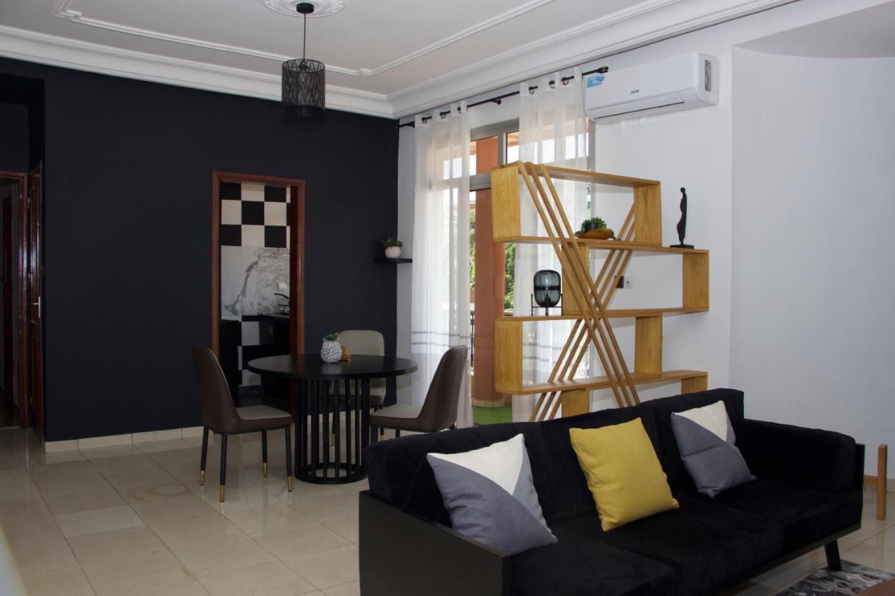 Ros'Appart Yaounde Luaran gambar