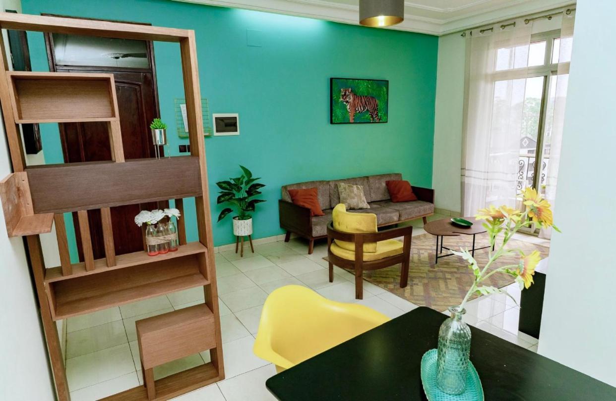 Ros'Appart Yaounde Luaran gambar